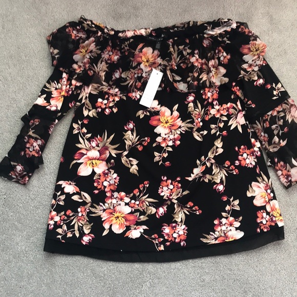 NWT WHBM Floral Print Top - Picture 1 of 2